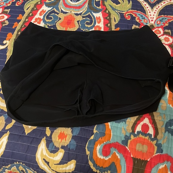 14/16 Lane Bryant Skort - Picture 2 of 3